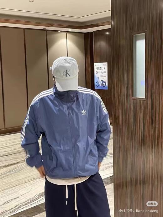 D082127条纹Logo宽松网格内衬立领运动夹克外套 商品图5