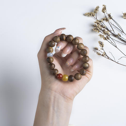 xy0557沉香+蜜蜡南红翡翠手串 商品图8