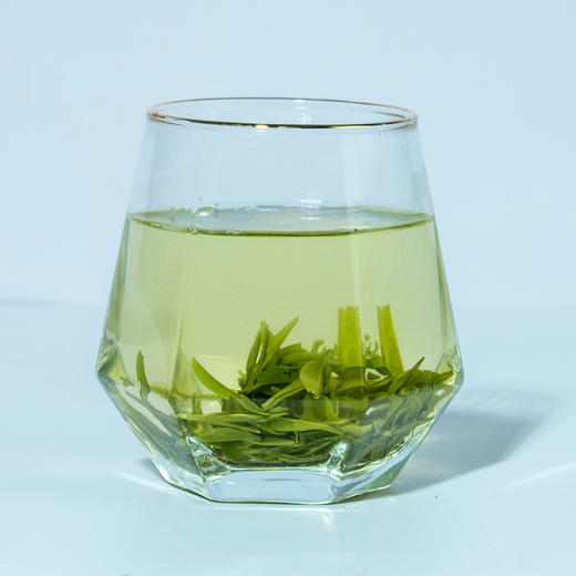 鹊鸣春特级翠芽 · 桂江翡翠针，口感鲜爽，清甜回甘，农残不得检出 商品图2