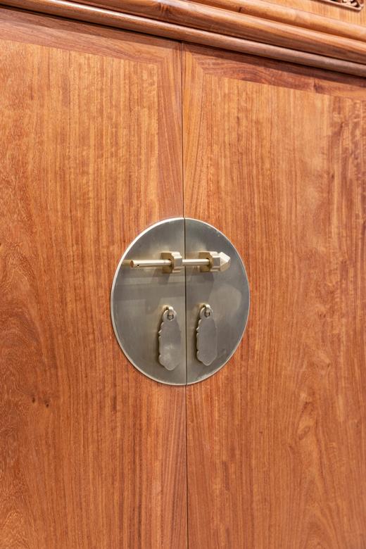 红桥红  家具严选  缅甸花梨（大果紫檀）  【182 透雕梅龙 圆角柜】 商品图4