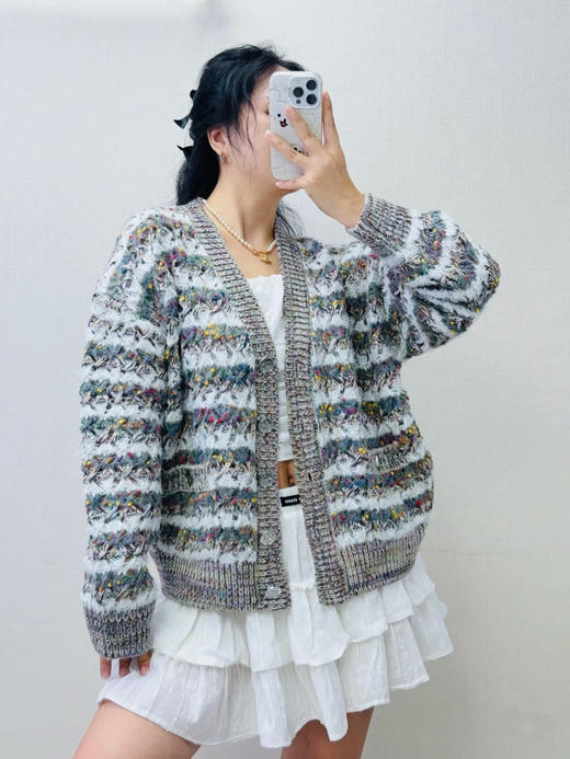 香奈儿新款灰绿条纹缕空开衫外套（TM） 商品图0