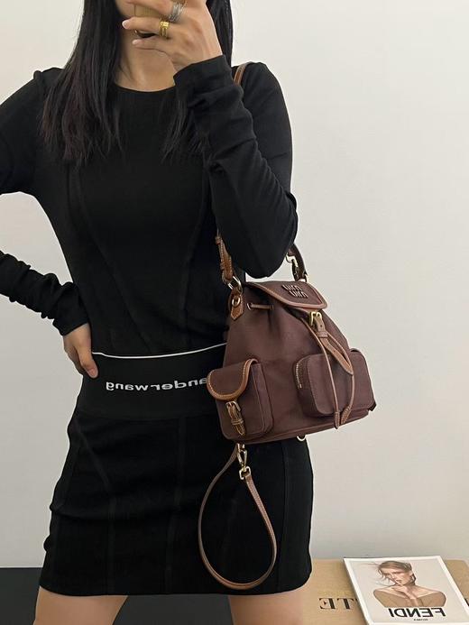 缪缪25ss春季爆火的帆布双肩包 石木楠色（PLD） 商品图4