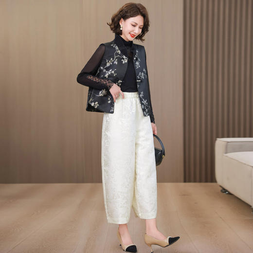 KQL422H81332025秋季新款休闲百搭花苞阔腿裤女时尚洋气马甲两件套 商品图2