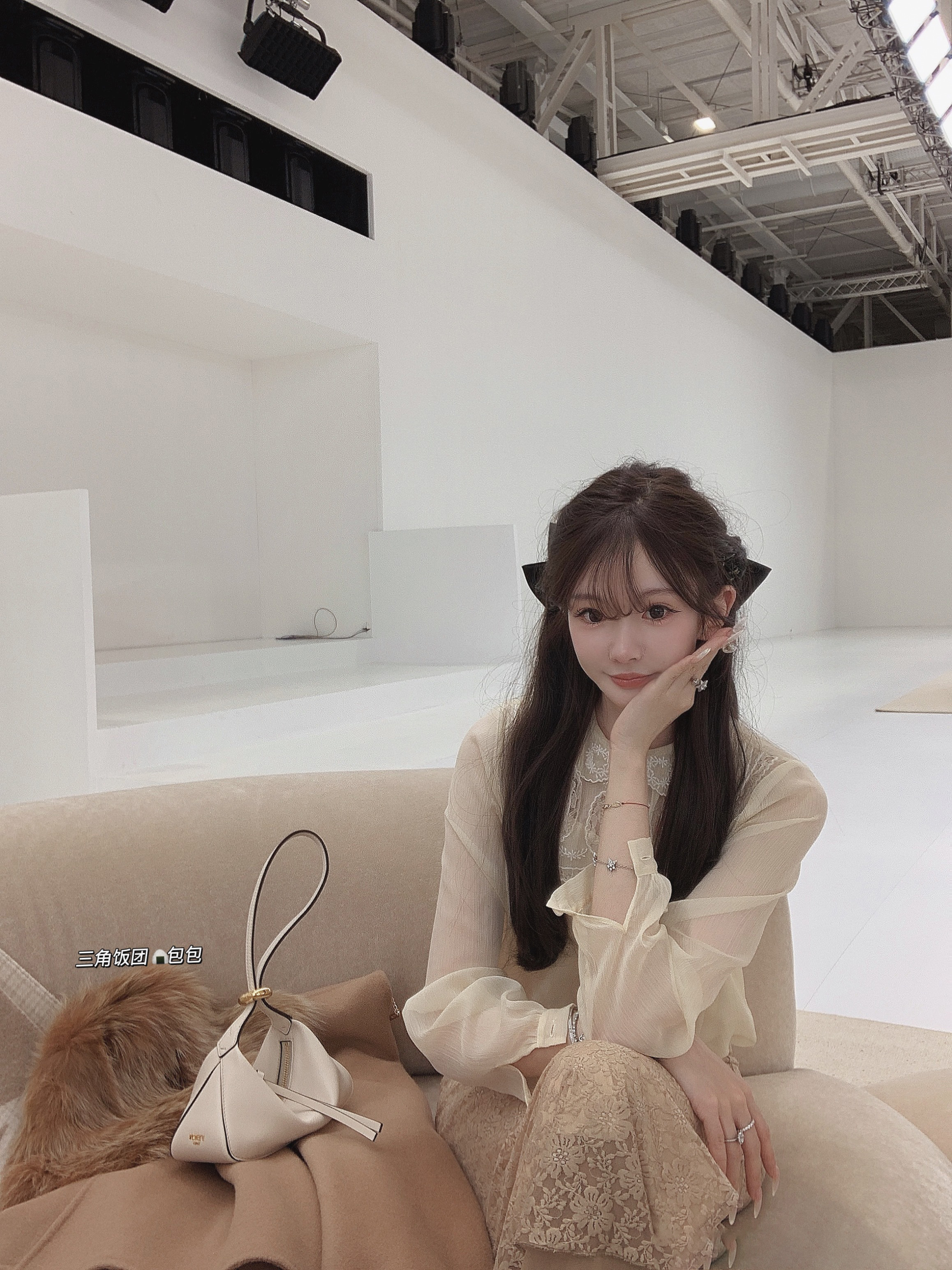 金蘑菇菇 巴黎中古私服衬衫+蕾丝半裙 / 朦胧微透衬衫 精致显质感