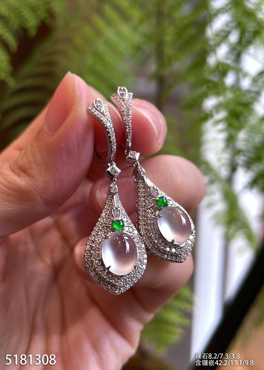5181308，蛋面耳坠。具体价格微信咨询 商品图0