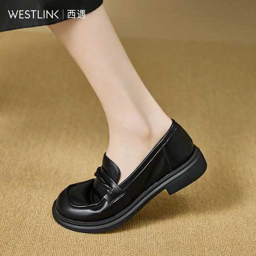 西遇平底乐福鞋女新款秋季法式简约一脚蹬低跟单鞋黑色小皮鞋V1857104 商品图3