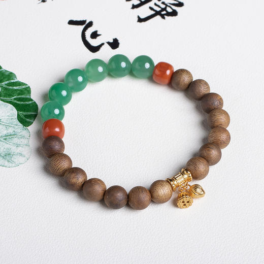 xy0556沉香+南红非洲翠手串 商品图1