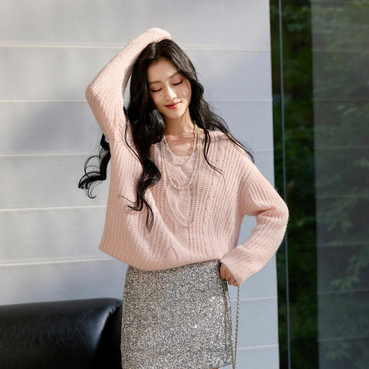 三彩2025秋季新款绞花针织衫V领毛衫宽松落肩袖套头毛衫S 商品图3