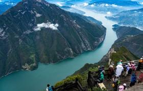 徒步三峡巅 | 一叶知秋浓，穿行万里红叶 4天3晚·