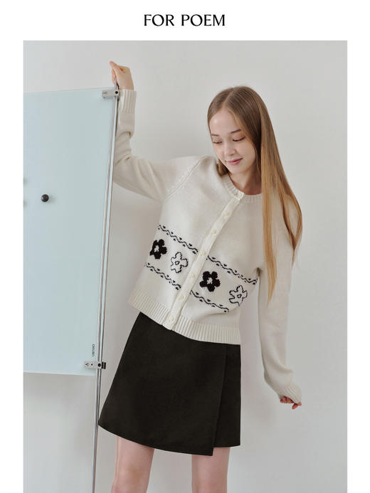 ForPoem 现货 25/FW原创设计醋酸不规则结构百搭经典短款裙裤 商品图1