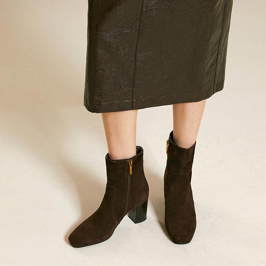千百度羊皮粗高跟时装靴女弹力袜靴显瘦美拉德短靴子A25551511 商品图1