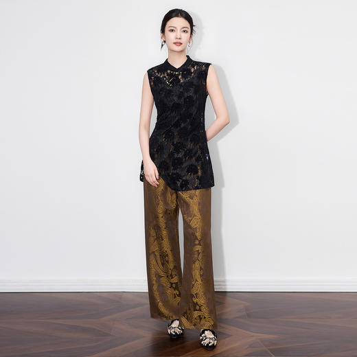 「高货wl」全新升级【铂金会员293/天猫389/差价96】(04029)洛诗琳2025秋季新中式复古立领盘扣提花雪尼尔蕾丝马甲 商品图1