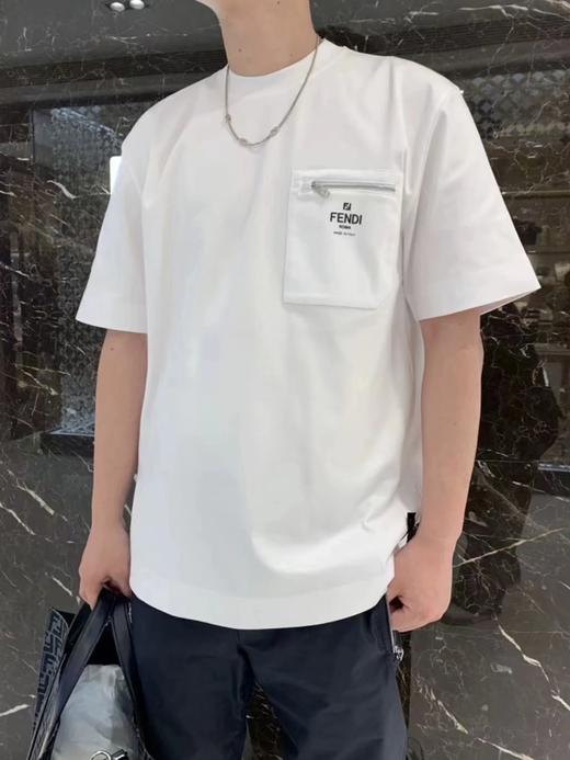 芬迪25ss胸前拉链口袋印花T恤（DY） 商品图3