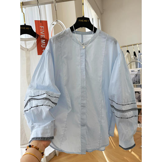C039-9355高级感重工复古刺绣圆领长袖衬衫女春夏韩系薄款出游防晒小衫上衣 商品图0