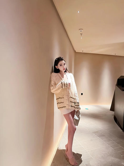 香奈儿25早秋新款V领针织开衫（TM） 商品图8