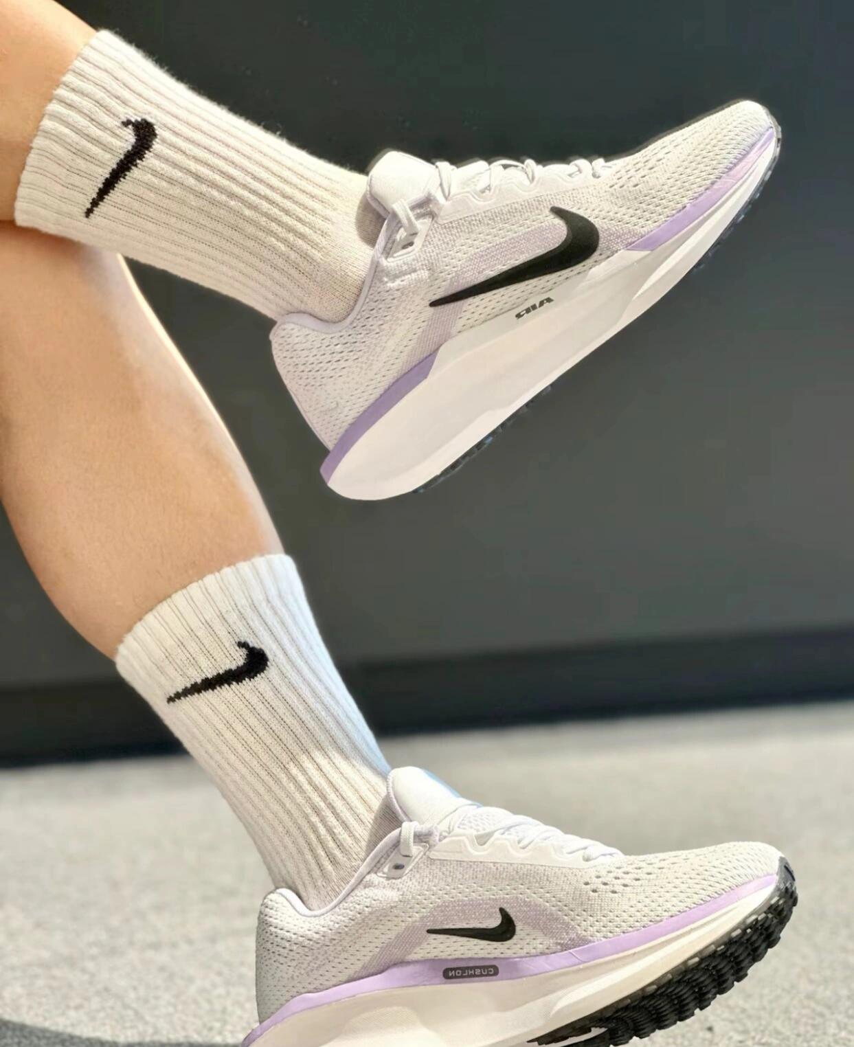 心选丨【奥莱直发】NIKE Vomero 18休闲跑步鞋耐克  