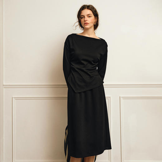 OLrain欧芮儿2025新款女秋季气质一字领不规则黑色卫衣半裙两件套 商品图3