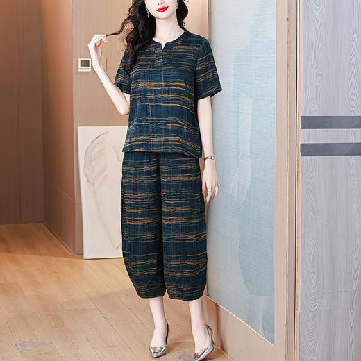 A34531高品质大码遮肚减龄夏季新款复古气质哈伦裤宽松洋气上衣两件套装 商品图0