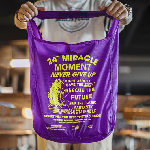 马登工装户外超轻薄可折叠宽肩带旅行挎包尼龙山系大容量手提包男 商品图0