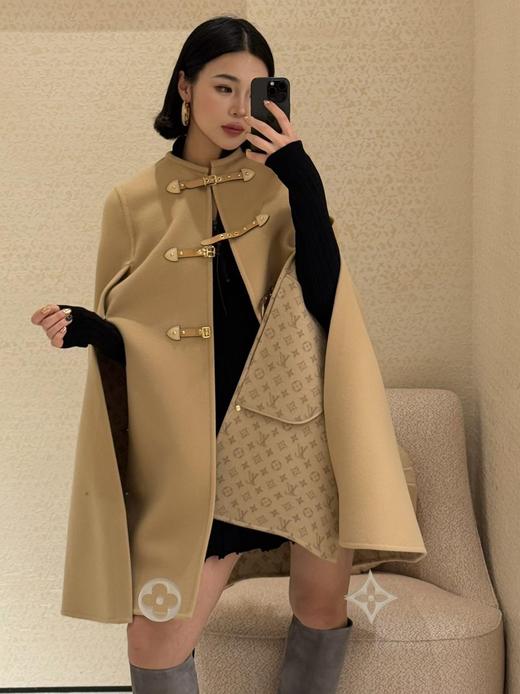 Louis Vuitto* 24FW秋冬新品 皮带扣宽松披肩斗篷大衣（ZY*MM） 商品图0