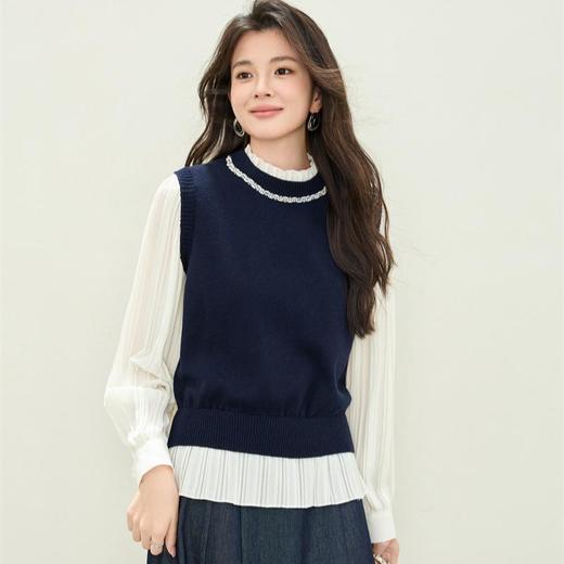 「自」全新升级【铂金会员220/天猫299/差价79】(10321)洛诗琳假两件针织撞色上衣2025秋季新款钉珠针织马甲上衣 商品图3