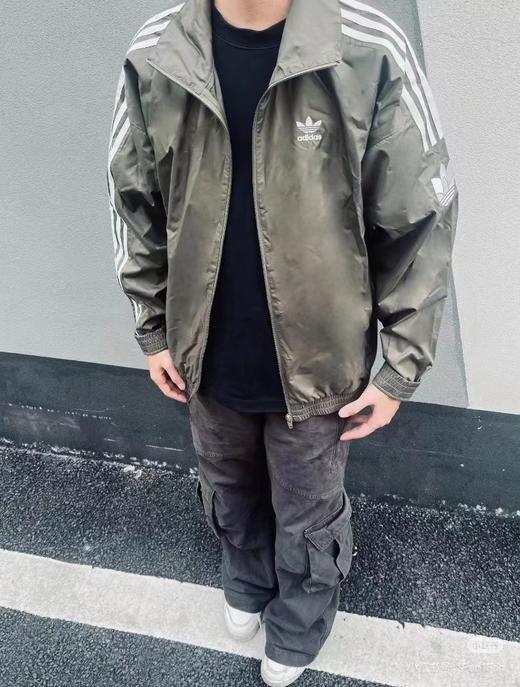 D082127条纹Logo宽松网格内衬立领运动夹克外套 商品图8