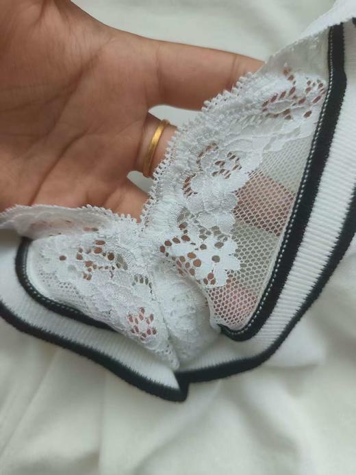 🔥重工款【撞色翻领蕾丝针织衫HJZXZ194】😍这件韩系重工花边衬衫一定要抢⏰万针刺绣工艺 精美立体花纹 法式腔调拿捏的死死的！ 商品图5