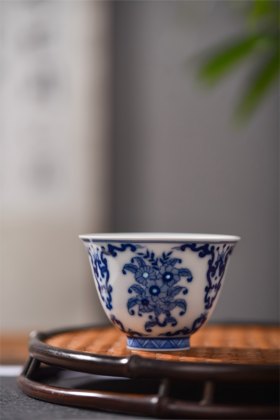 会员专享  手绘花卉单杯 仅供【高铁站店】自提