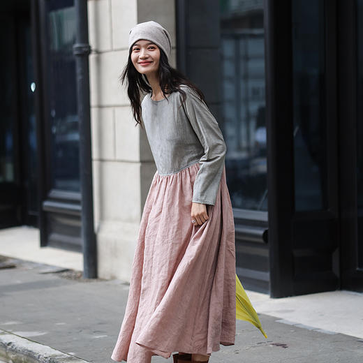 绽放旅行女装470朵/撞色拼接碎褶大裙摆文艺慵懒长袖气质连衣裙女 商品图3