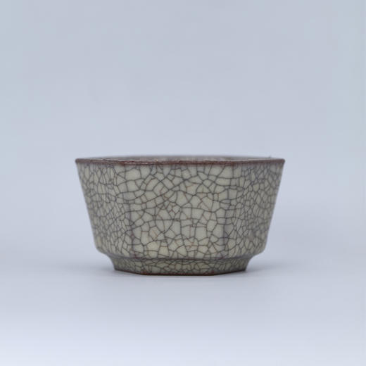 问鼎哥窑慕古款六角杯 商品图1