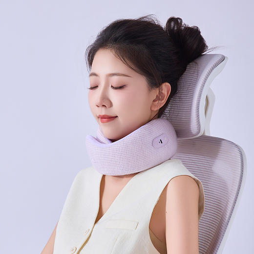 【热敷护颈】MERF美泛多巴胺小暖圈MF-2501 护颈好眠 双档调温  无线便携 轻量化设计 送轻奢皮质收纳包+精油艾草包 商品图3