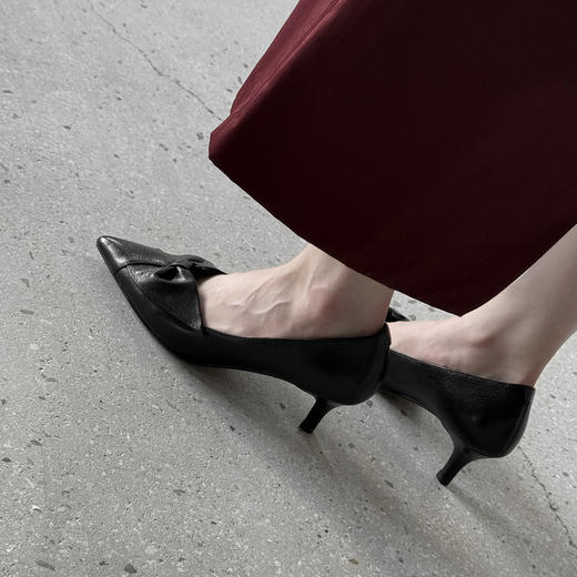 【预售5天】羊皮版意大利通勤真皮尖头5cm细高跟蝴蝶结浅口单鞋女鞋QQJ&JZ-1963 商品图5