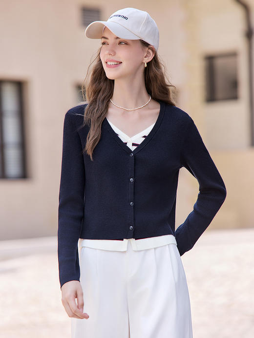 【百图lulu定制】【女绅士开衫】 羊毛混纺 假两件 条纹针织衫 套头 长袖V领毛衫 商品图4