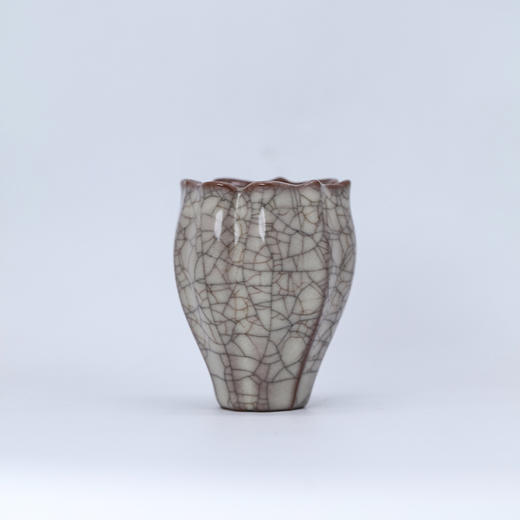 问鼎哥窑慕古款佛手杯 商品图1