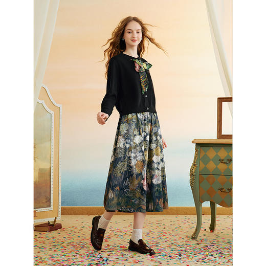 两三事梵高文艺绮丽之梦2025秋季新款复古印花a字半身裙气质长裙 商品图3