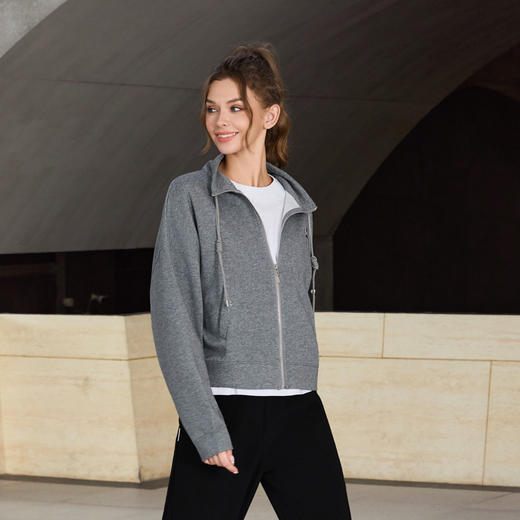 半身缘女装 春季双绳刺绣舒适挺阔时尚卫衣外套261113U08040018 商品图3