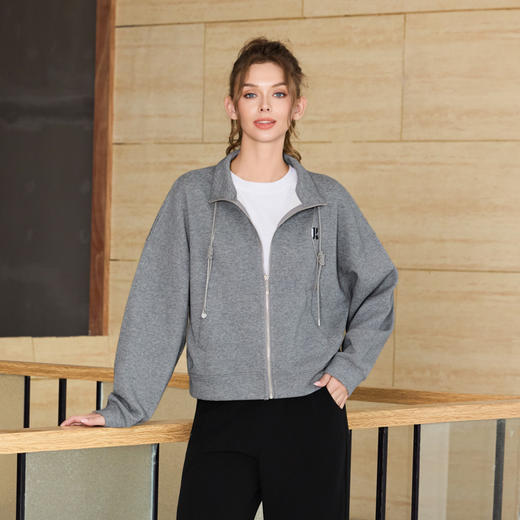 半身缘女装 春季双绳刺绣舒适挺阔时尚卫衣外套261113U08040018 商品图0