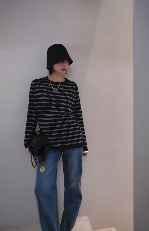 品牌订单新品桑蚕丝极细织羊毛条纹上衣 商品图3