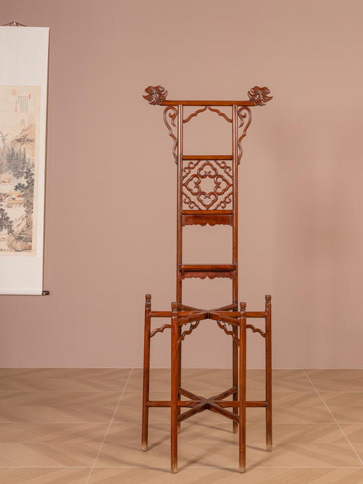 清	黄花梨四合如意中牌子六足高面盆架 商品图0