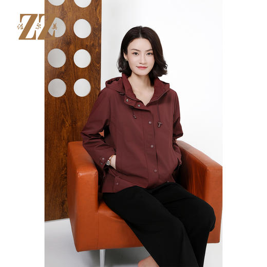 佐尔美秋季上新通勤简约气质酒红连帽抽绳风衣外套女M51FD01 商品图0