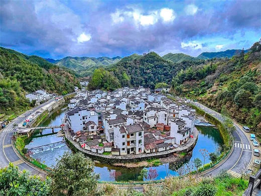 五一4日【婺源望仙谷】婺源望仙谷•卧龙谷-菊径村-漳村-月亮湾-三清山-弋阳龟峰-景德镇-瑶里古镇 商品图5