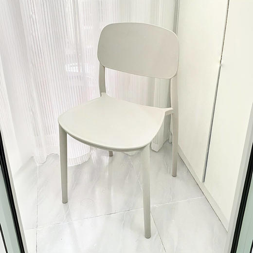 北欧餐椅家用塑料椅子现代简约牛角洽谈书桌椅凳子靠背网红化妆椅 商品图0