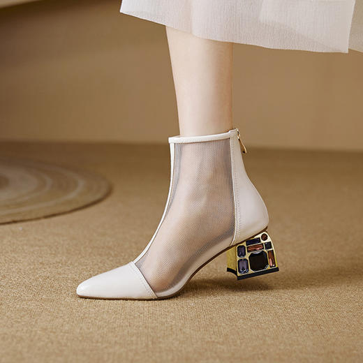 【预售5天】真皮高跟凉靴女夏季网纱镂空水钻粗跟后拉链尖头中跟网靴DSFG&853-9 商品图0