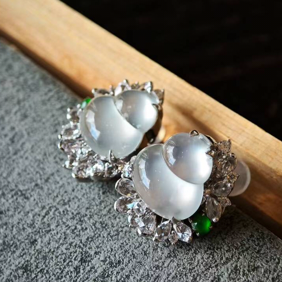 玻璃种白葫芦耳钉