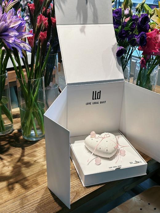 Fall in love【星星不可以食用哦】· 慕斯蛋糕 商品图0