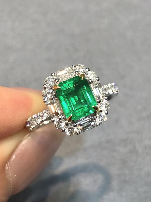 1.62ct刻面祖母绿戒指 商品图0