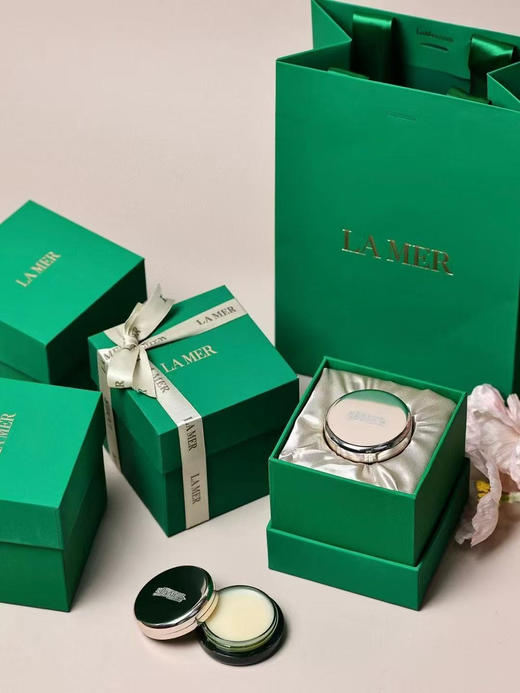 国柜海蓝之谜系列套盒 ！唇膜/精粹水/精粹乳/面霜/洗面奶/眼霜多重组合 礼盒配礼袋 商品图2