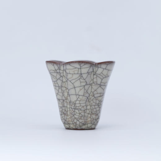 问鼎哥窑慕古款韶颜杯 商品图1