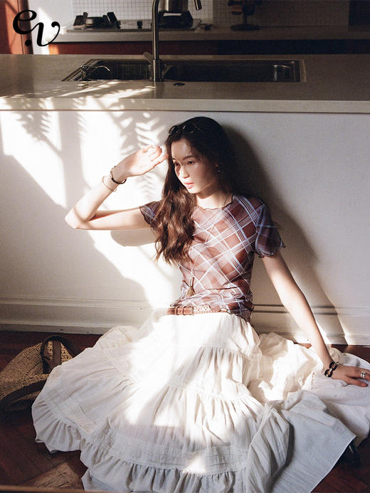 Even Vintage | 复古格纹 缩褶优雅时髦密拷边修身短款上衣女夏秋 商品图0