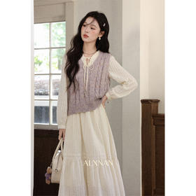 鹿向南「紫雾杏语」法式长袖连衣裙女早秋新款设计感收腰杏色长裙